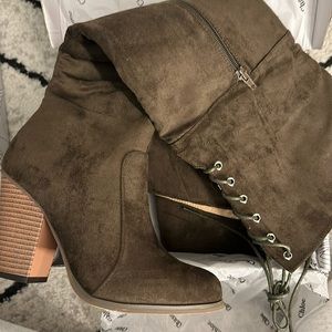 Chase & Chloe over the knee green boots